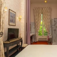Iris Room
