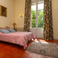Raisin Room